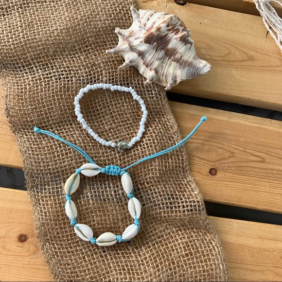 “Tortugas” Cowrie Shell Bracelet *Set* - Picture 2 of 4